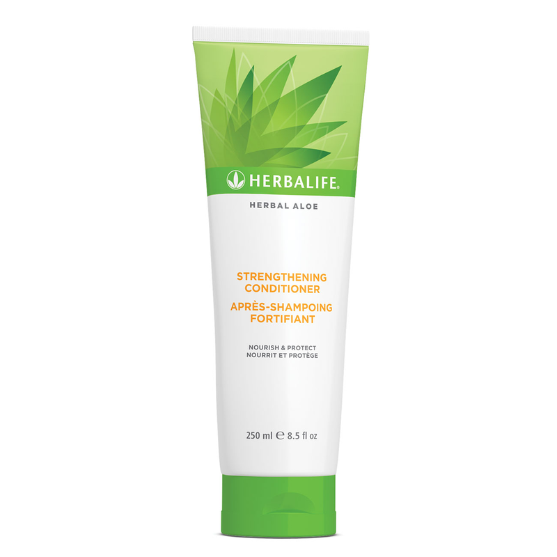 Herbal Aloe Strengthening Conditioner (250ml)